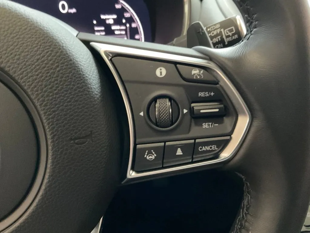 Acura MDX photo 14