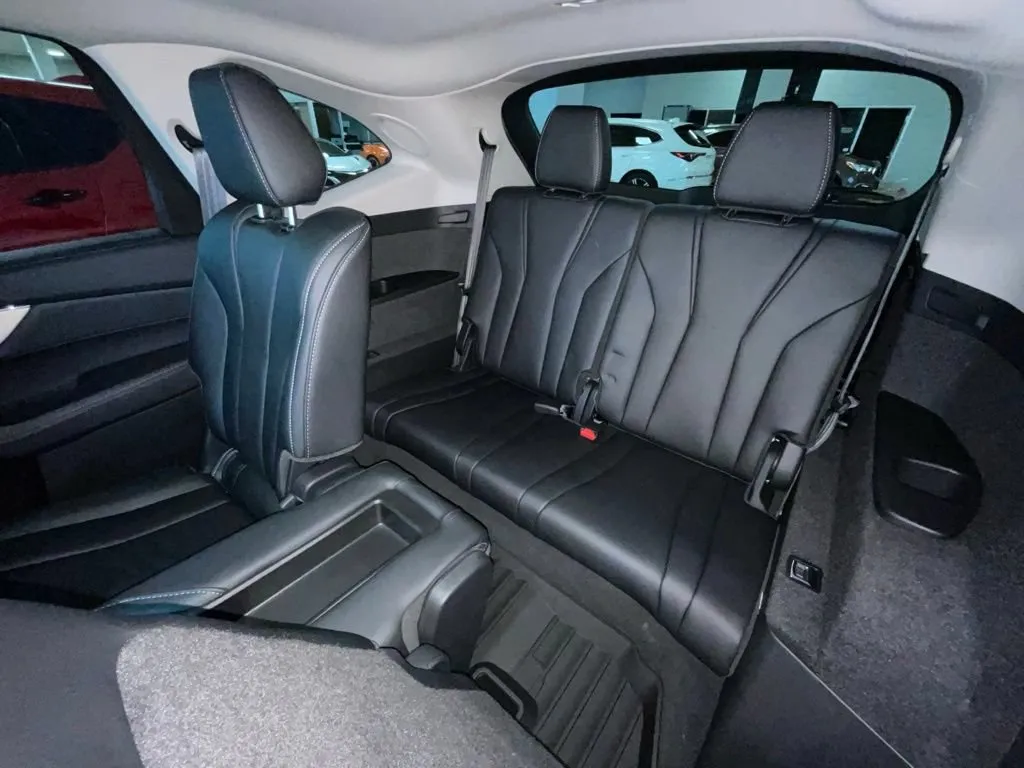 Acura MDX photo 26
