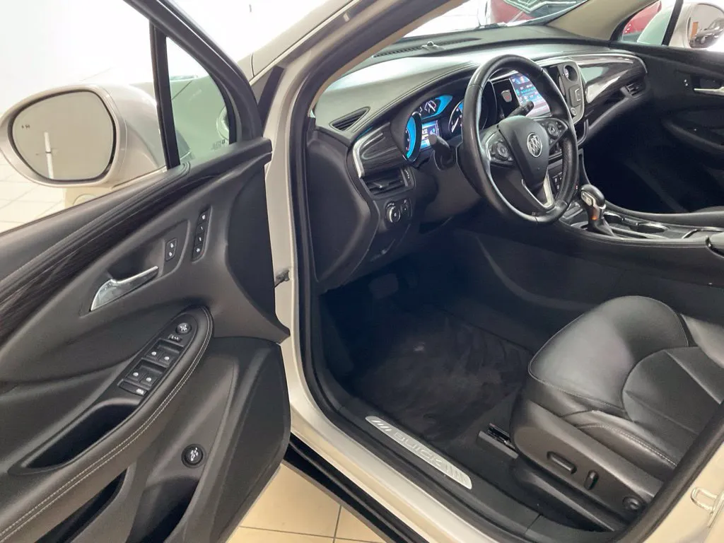 Buick Envision photo 10
