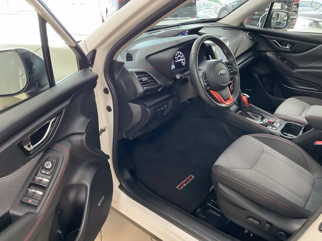 Subaru Forester photo 10