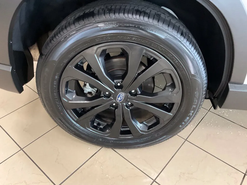 Subaru Forester photo 8