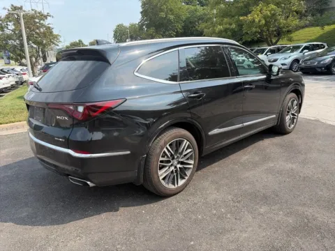 More photos of 2025 Acura MDX w/Advance Package at Acura of Overland Park, KS