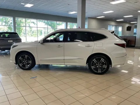 More photos of 2026 Acura MDX w/Advance Package at Acura of Overland Park, KS
