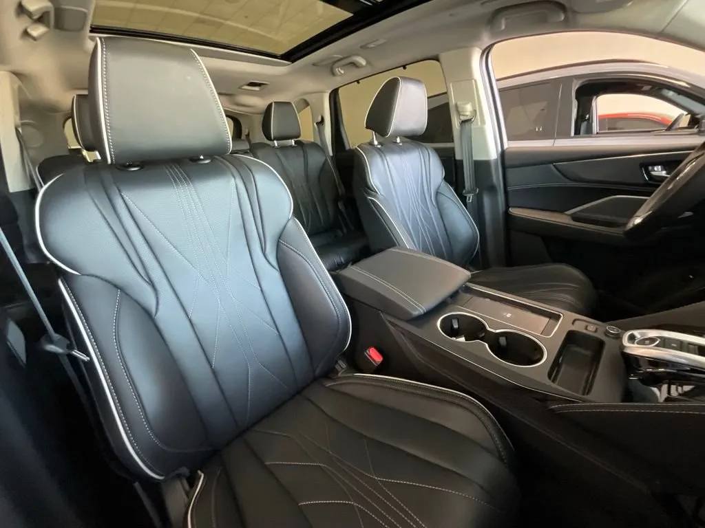 Acura MDX photo 22
