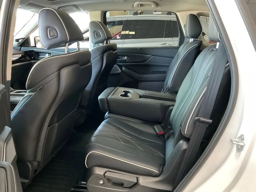 Acura MDX photo 25