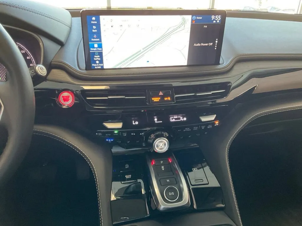 Acura MDX photo 16