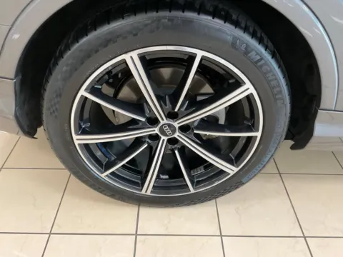 More photos of 2022 Audi Q7 Prestige at Acura of Overland Park, KS