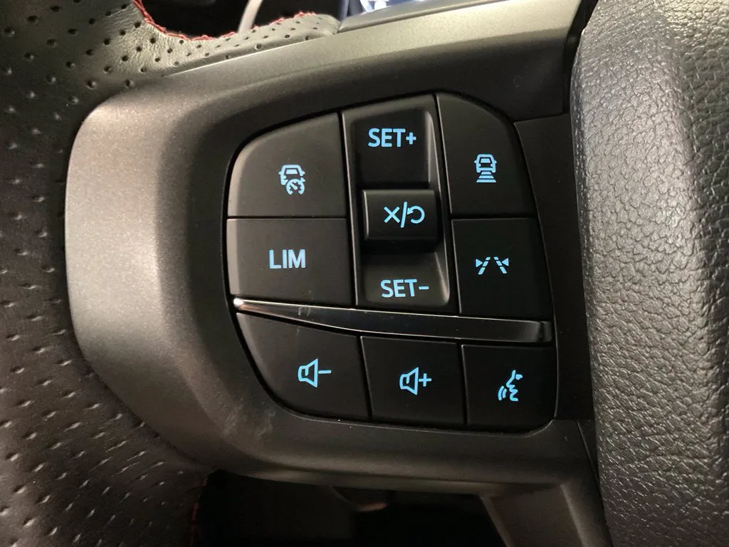 Ford Ranger photo 13