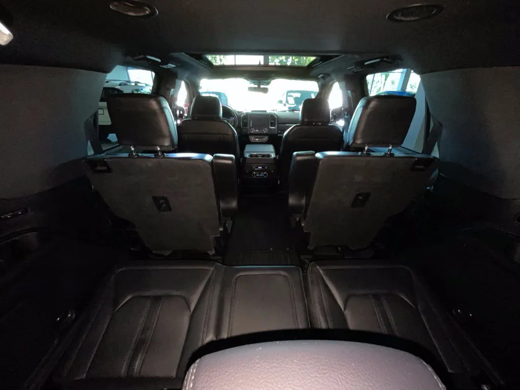 Ford Expedition photo 27