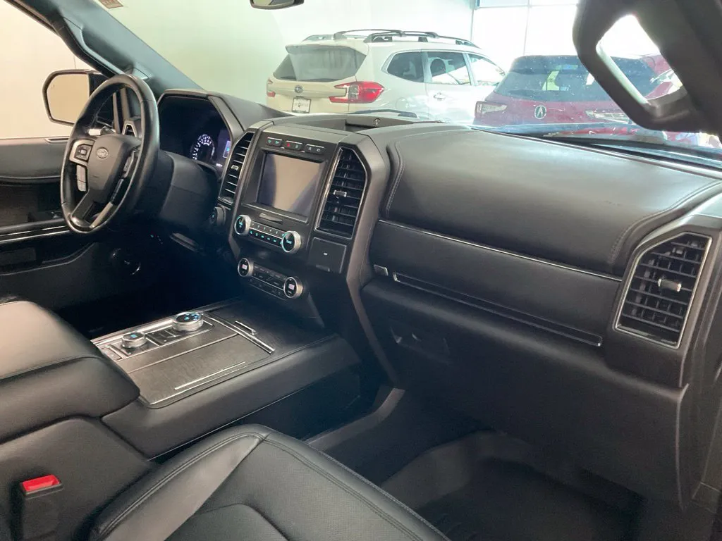 Ford Expedition photo 21