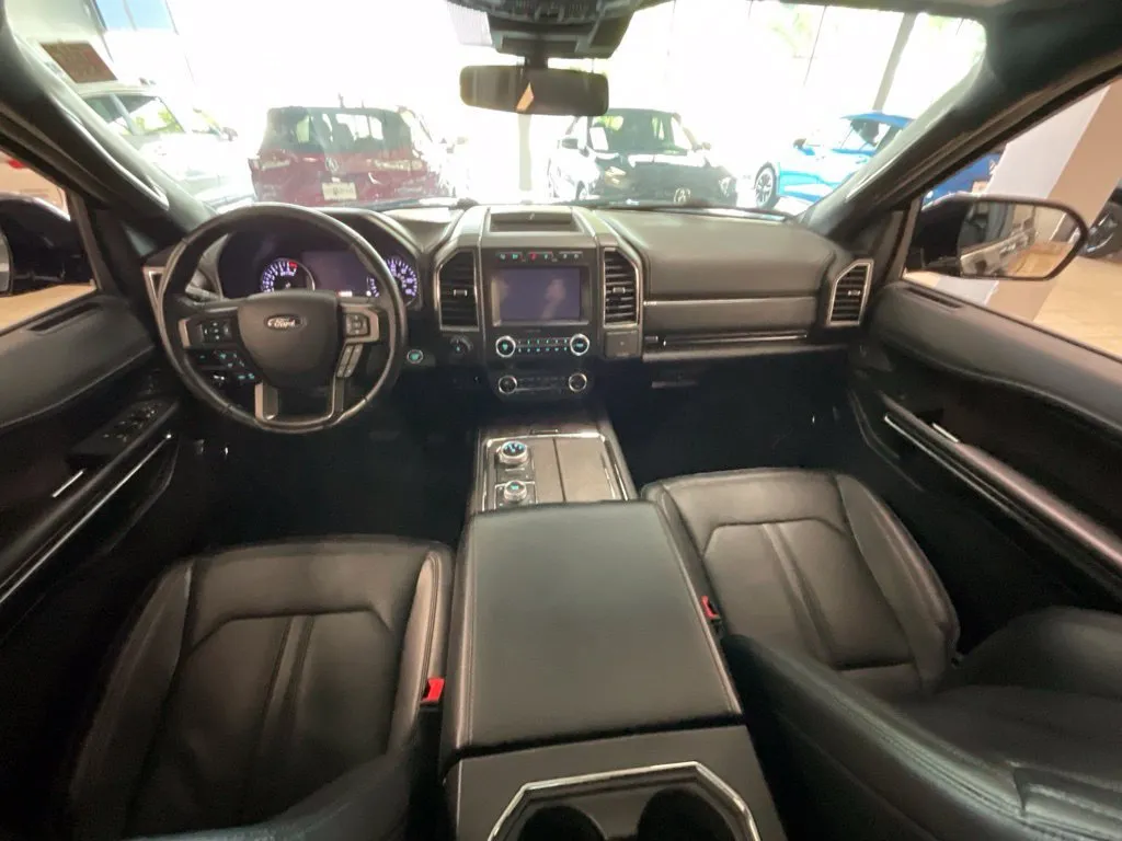 Ford Expedition photo 9