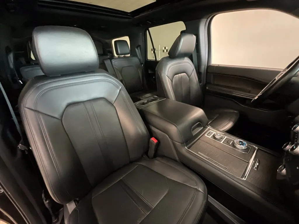 Ford Expedition photo 22