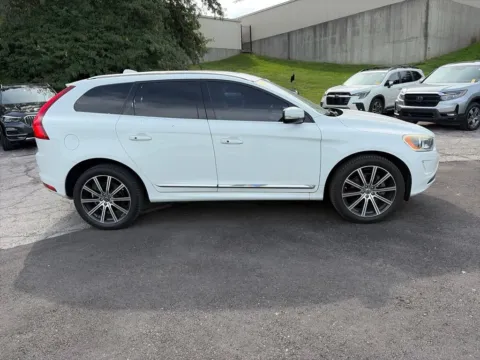 More photos of 2015 Volvo XC60 T5 Drive-E Premier at Acura of Overland Park, KS