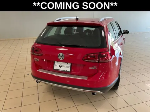 More photos of 2017 Volkswagen Golf Alltrack TSI SEL at Acura of Overland Park, KS