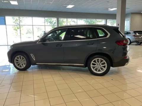More photos of 2022 BMW X5 xDrive40i at Acura of Overland Park, KS