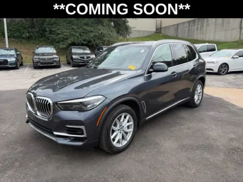 Gray 2022 BMW X5 xDrive40i for sale in Overland Park, KS
