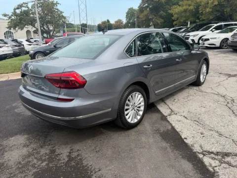 More photos of 2017 Volkswagen Passat 1.8T SE at Acura of Overland Park, KS