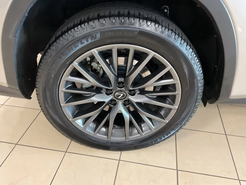 Lexus RX photo 8