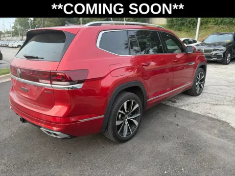 More photos of 2025 Volkswagen Atlas 2.0T SEL Premium R-Line at Acura of Overland Park, KS