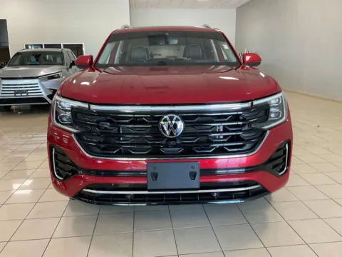 Photos of 2025 Volkswagen Atlas 2.0T SEL Premium R-Line for sale in Overland Park, KS at Acura of Overland Park