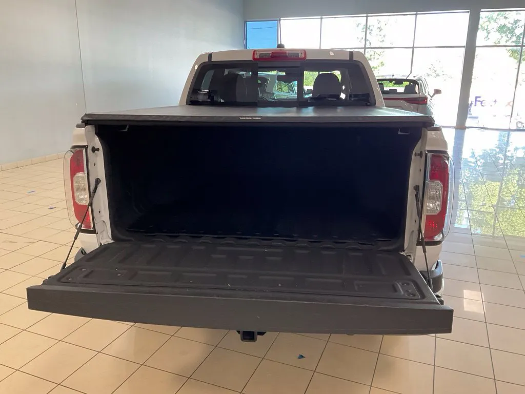GMC Canyon photo 6