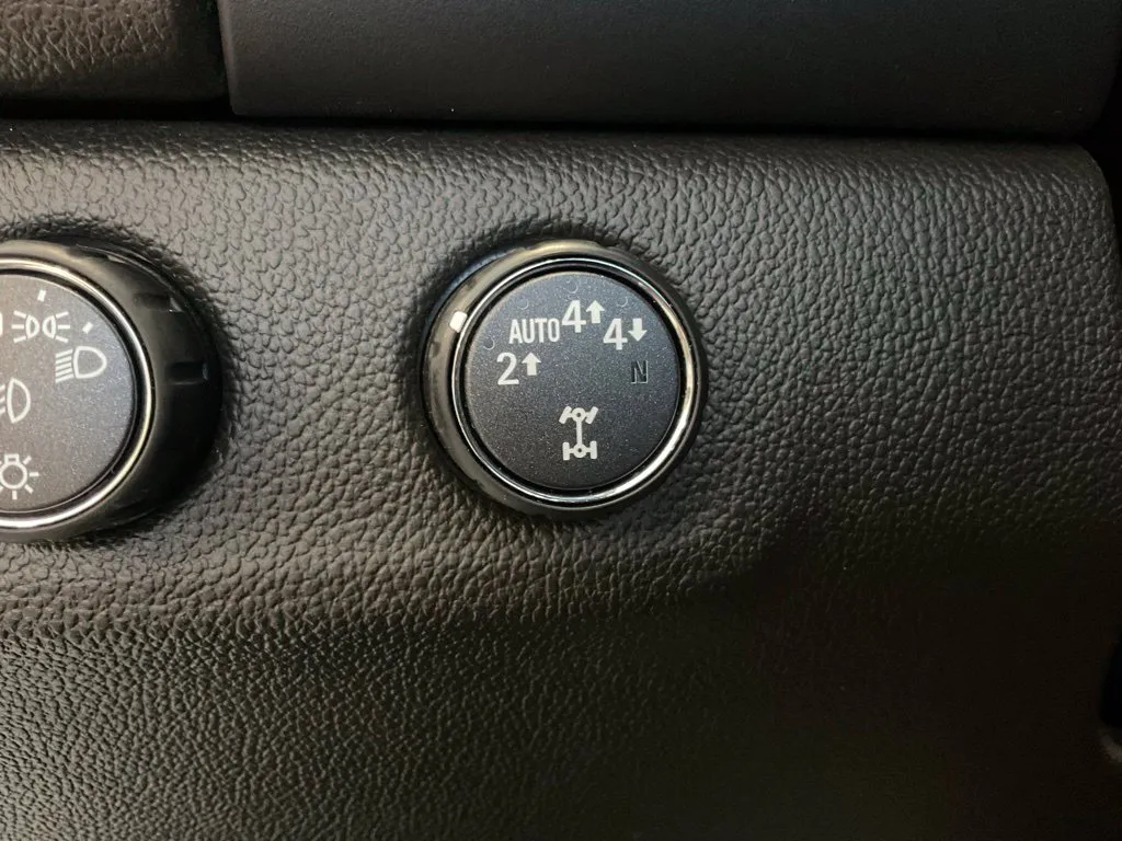 GMC Canyon photo 18