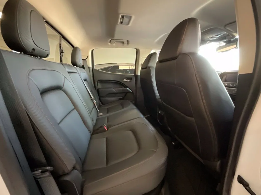 GMC Canyon photo 21