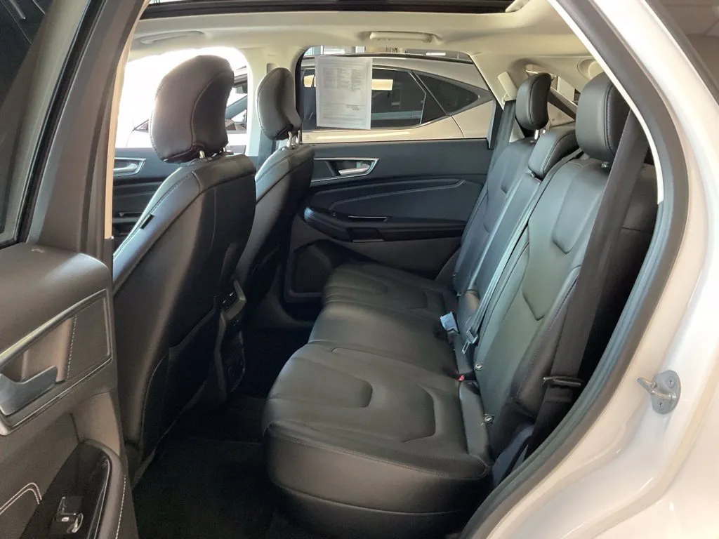 Ford Edge photo 22