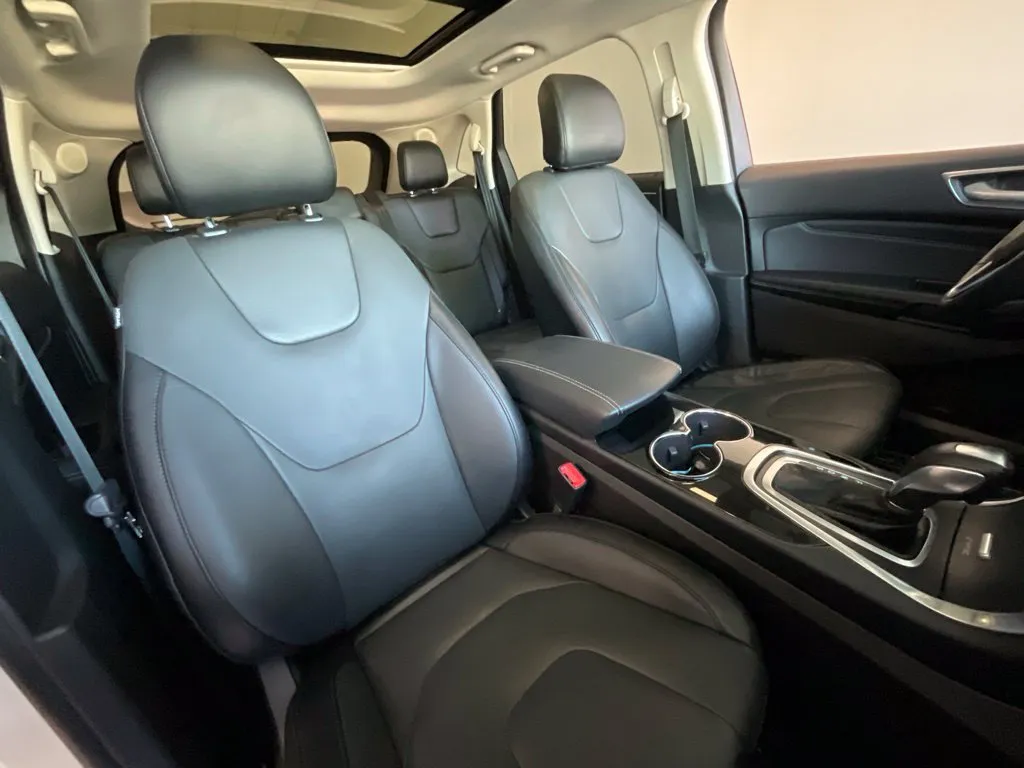 Ford Edge photo 20