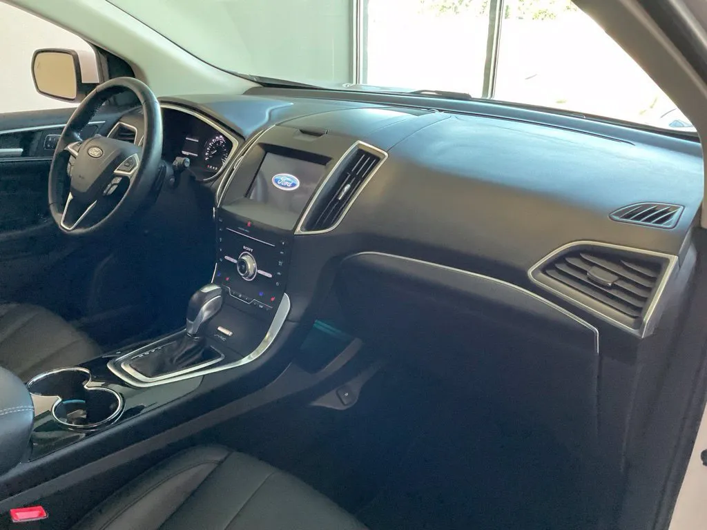Ford Edge photo 19