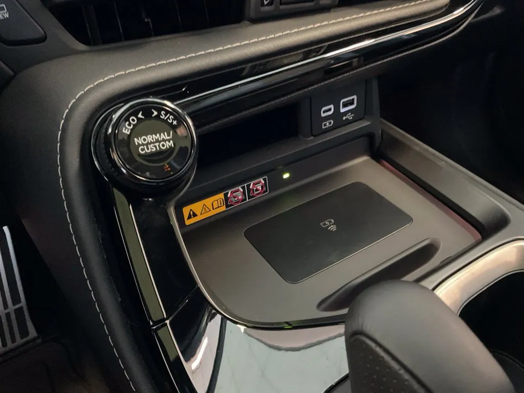 Lexus NX photo 19