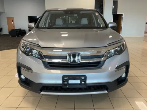 Photos of 2021 Honda Pilot EX-L for sale in Overland Park, KS at Acura of Overland Park