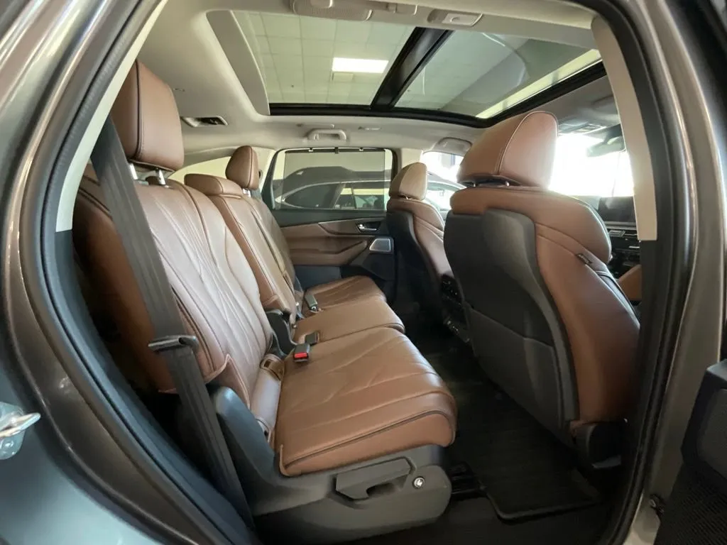 Acura MDX photo 23