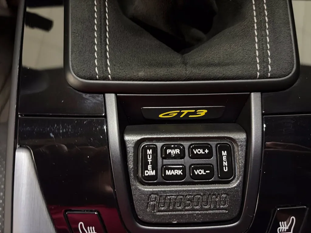 Porsche 911 photo 14