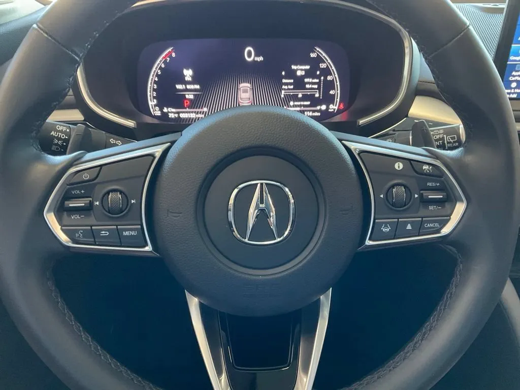 Acura MDX photo 12