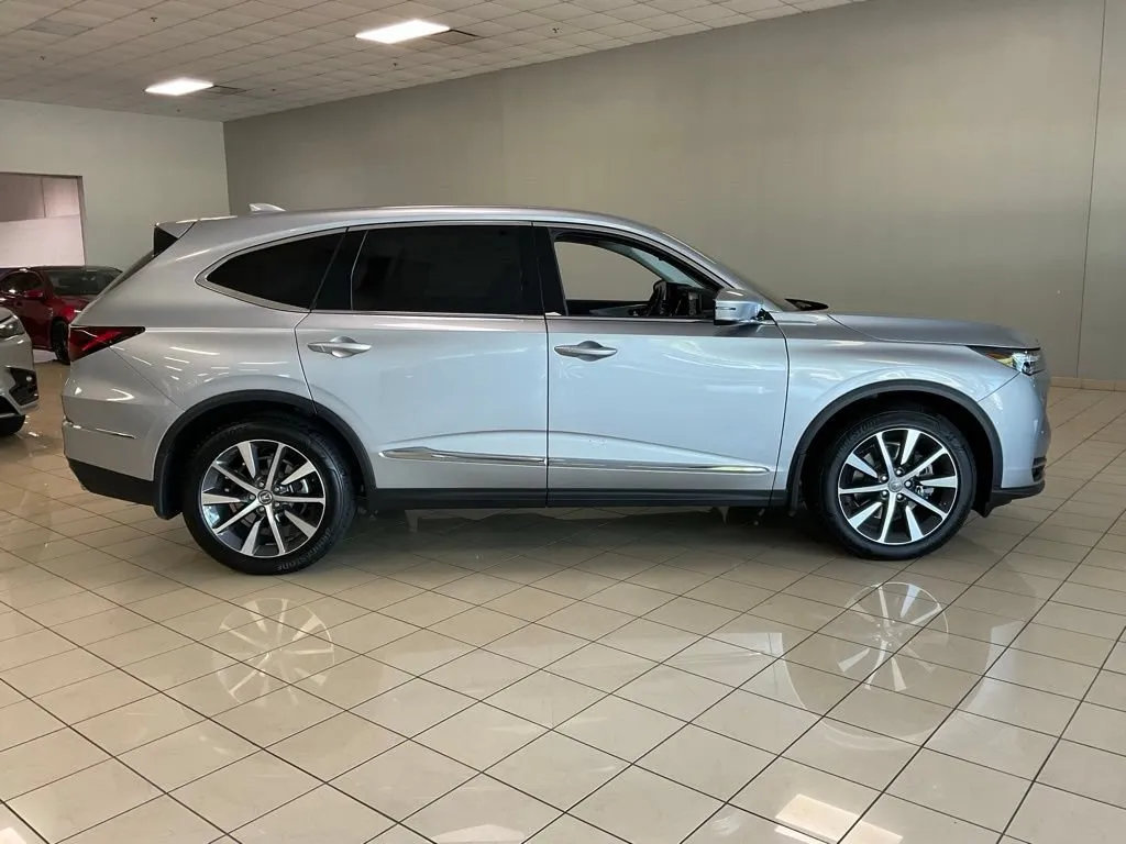 Acura MDX photo 7