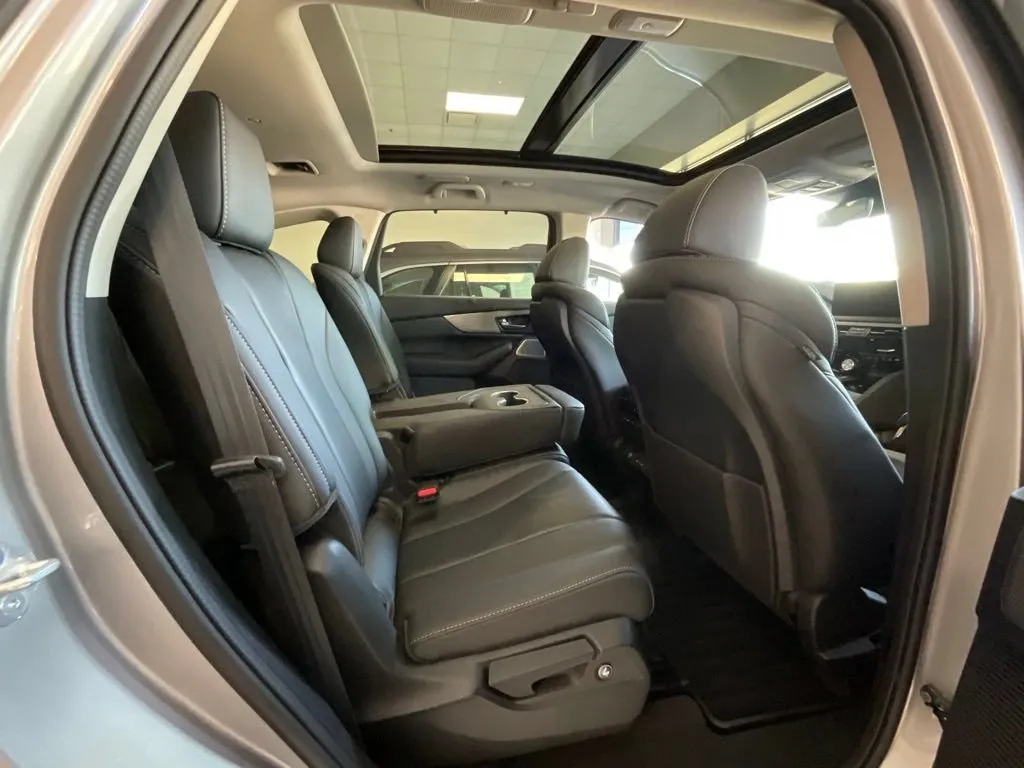 Acura MDX photo 23