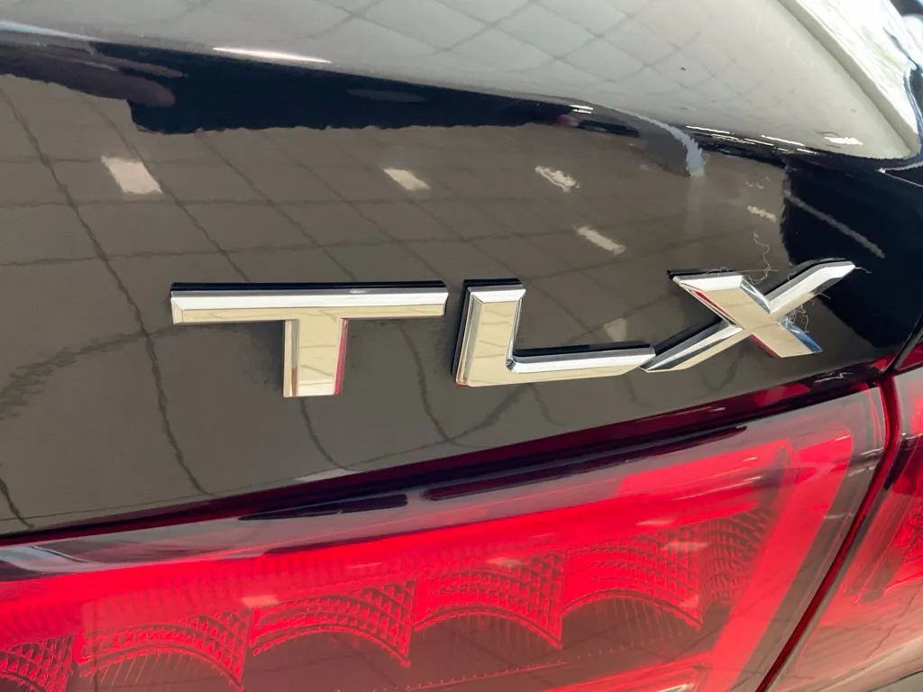 Acura TLX photo 24