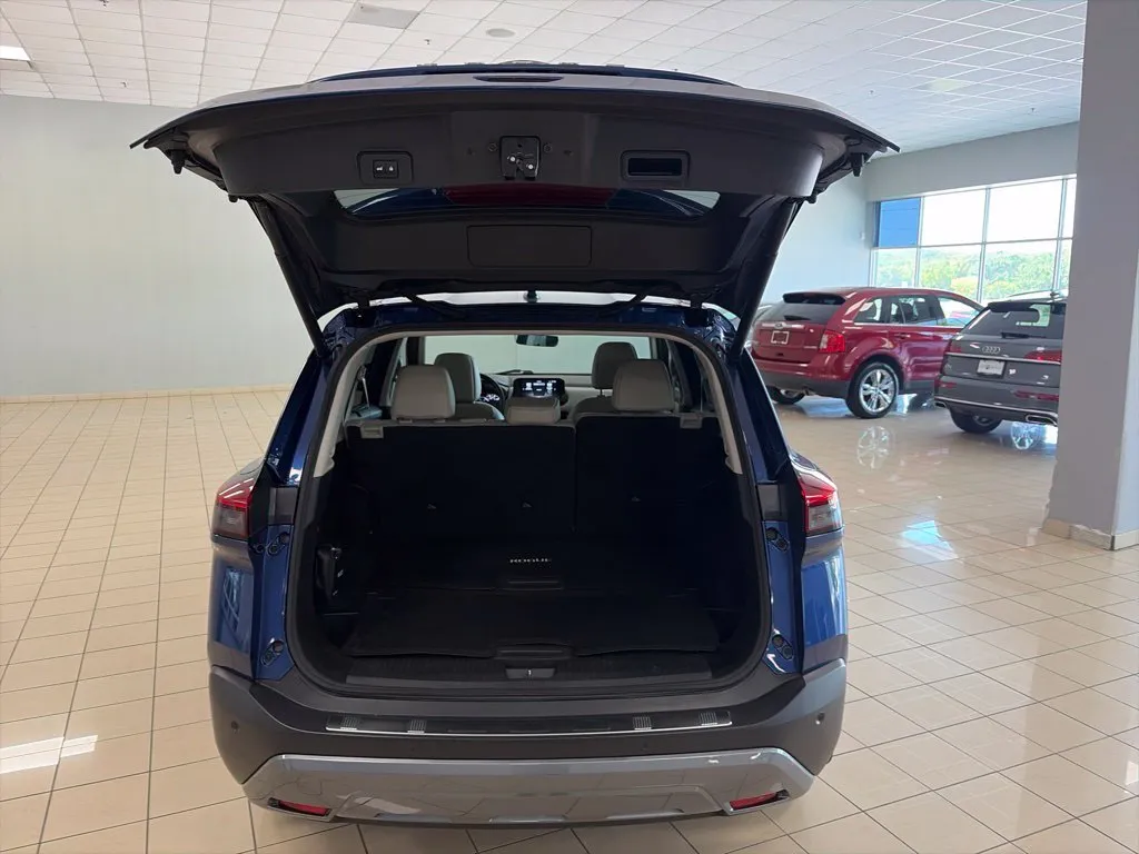 Nissan Rogue photo 6