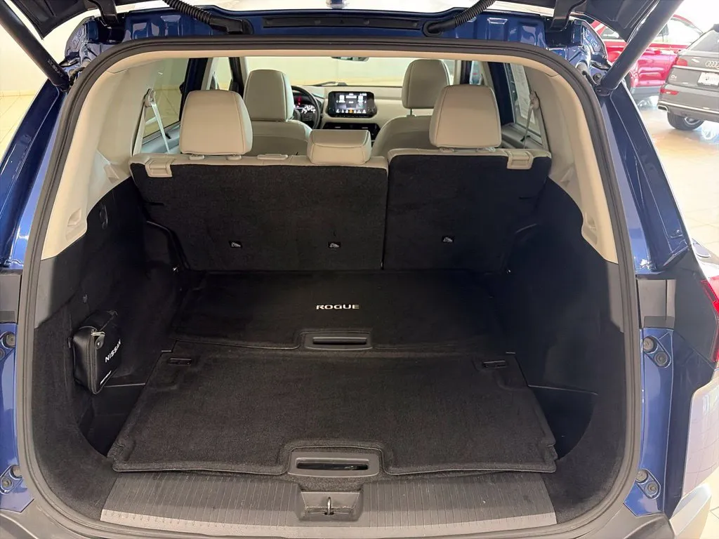 Nissan Rogue photo 7