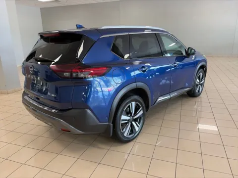 Another view of 2023 Nissan Rogue SL for sale in Overland Park, KS at Acura of Overland Park