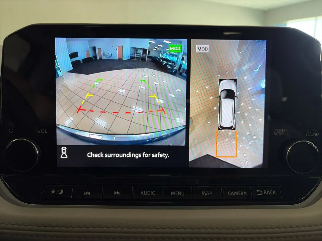 Nissan Rogue photo 18