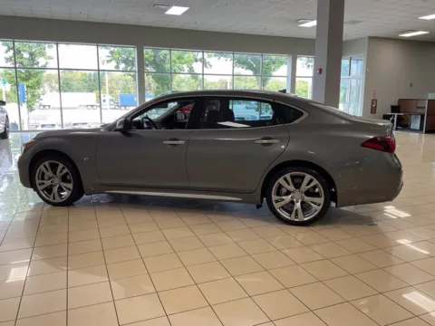 More photos of 2019 INFINITI Q70L 3.7 LUXE at Acura of Overland Park, KS