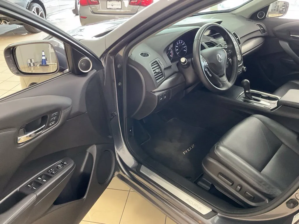Acura RDX photo 9