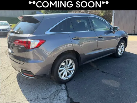 More photos of 2017 Acura RDX at Acura of Overland Park, KS