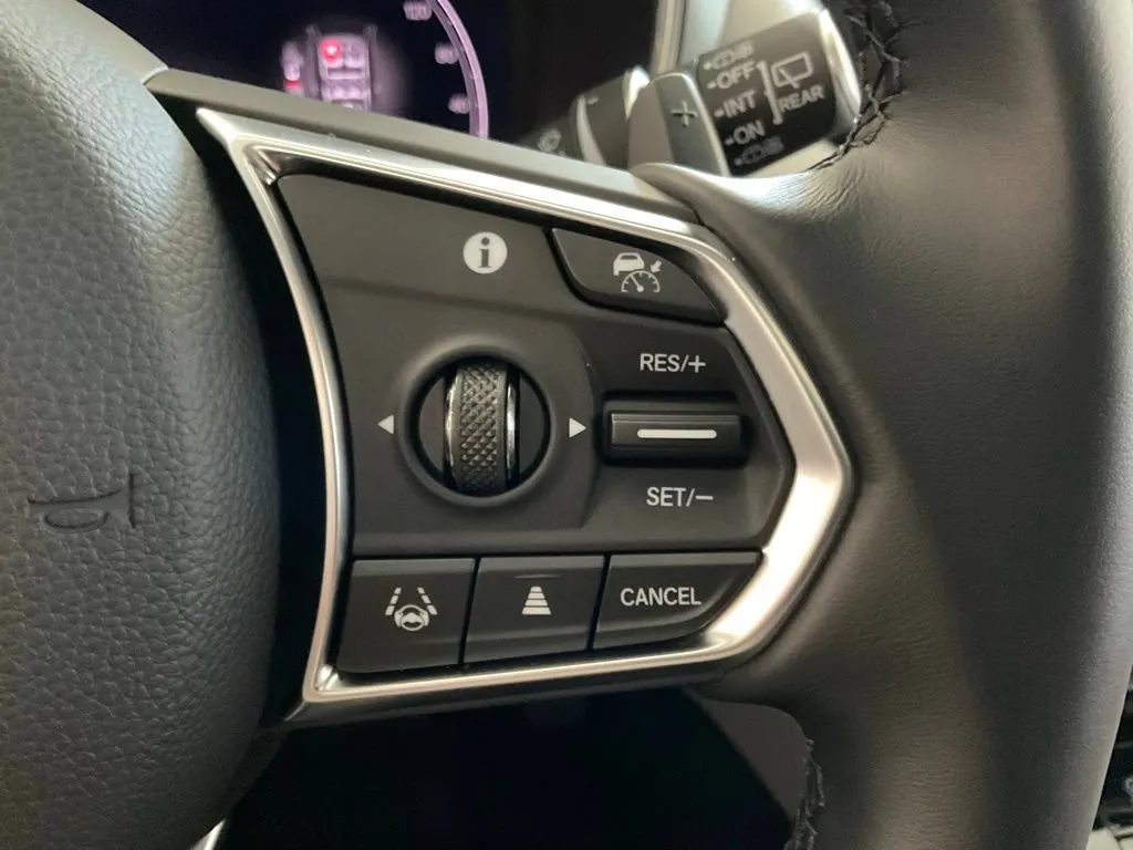 Acura MDX photo 14