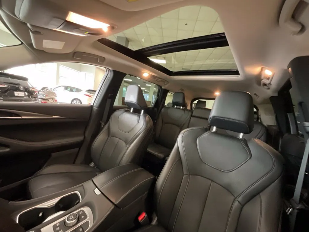 Infiniti QX60 photo 11
