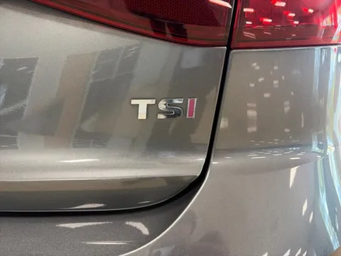 More photos of 2017 Volkswagen Jetta 1.4T SE at Acura of Overland Park, KS