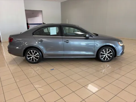 Photos of 2017 Volkswagen Jetta 1.4T SE for sale in Overland Park, KS at Acura of Overland Park