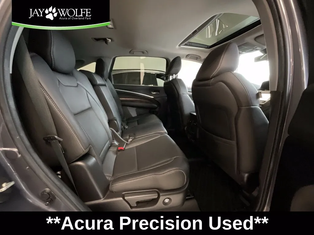 Acura MDX photo 22